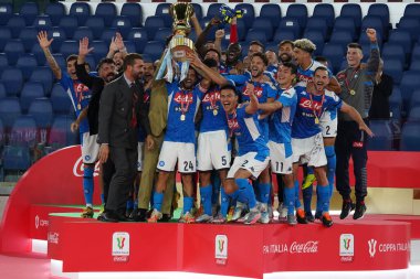Phân tích phong độ Napoli vs Cagliari vòng 38 Serie A mùa 2024/25