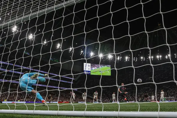 Lịch thi đấu đội tuyển Việt Nam vòng loại World Cup 2026 hôm nay